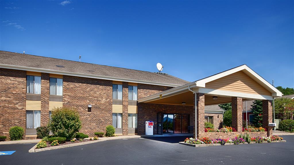 Quality Inn Tully I-81 Exterior photo